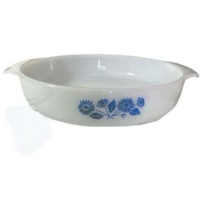 Anchor Hocking Fire-king casserole dish 9” round cornflower pattern.